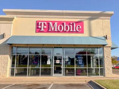 T-Mobile Experience Store