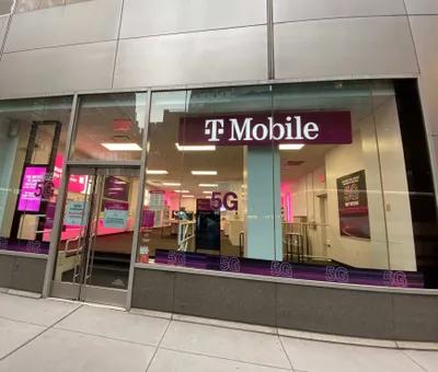 T-Mobile Experience Store