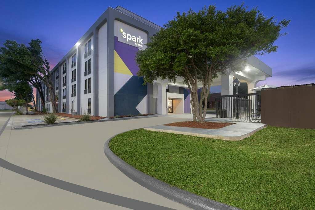 Spark by Hilton Grand Prairie