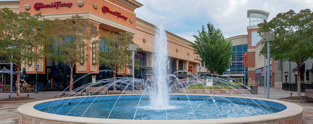 Cumberland Mall, A Brookfield Property