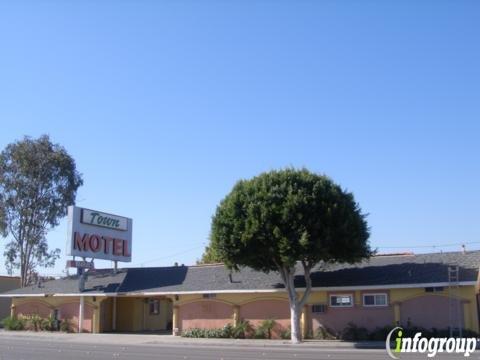 Town Motel