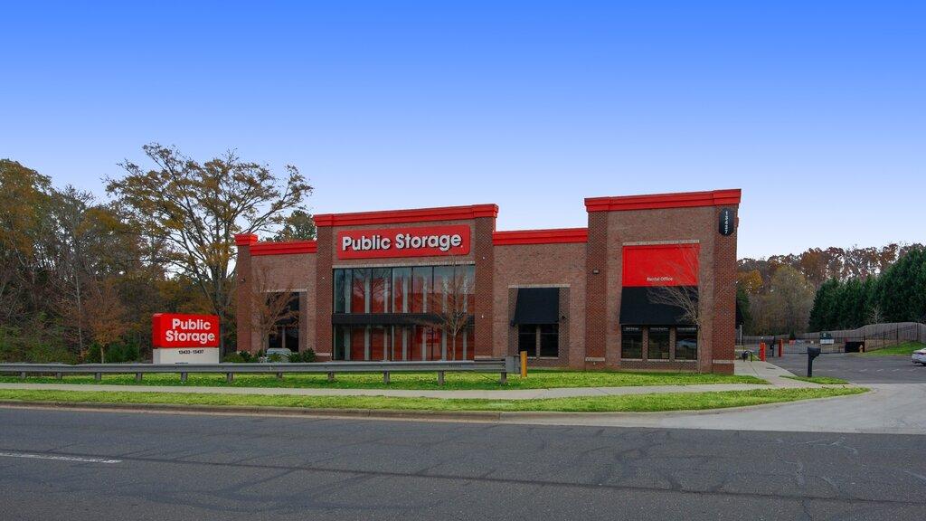 Public Storage