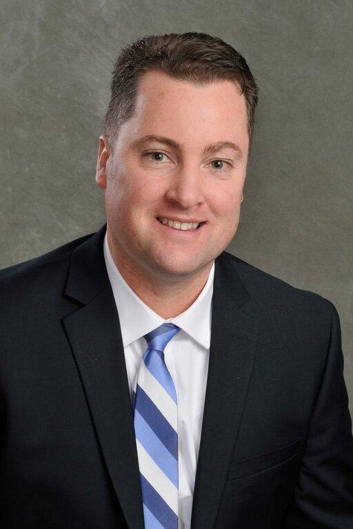 Edward Jones - Financial Advisor: Tony Fullenkamp