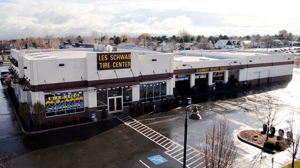 Les Schwab Tire Center