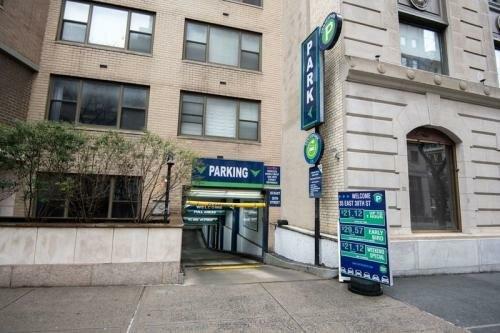 Centerpark East 38th Street Parking Garage