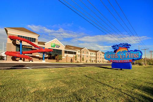 Holiday Inn Express & Suites Salt Lake City West Valley, An IHG Hotel