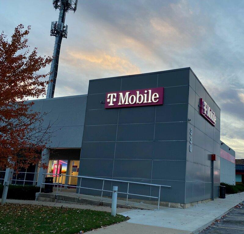 T-Mobile Experience Store