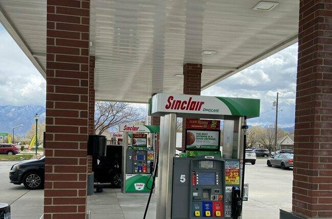 Sinclair Gas Station