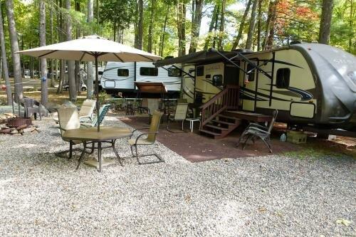 Spacious Skies Campgrounds-Walnut Grove