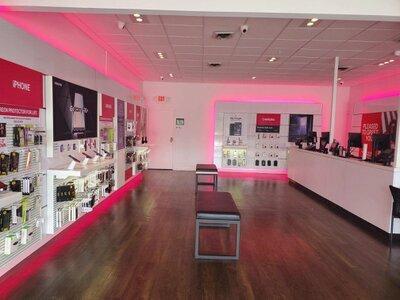 T-Mobile Authorized Retailer