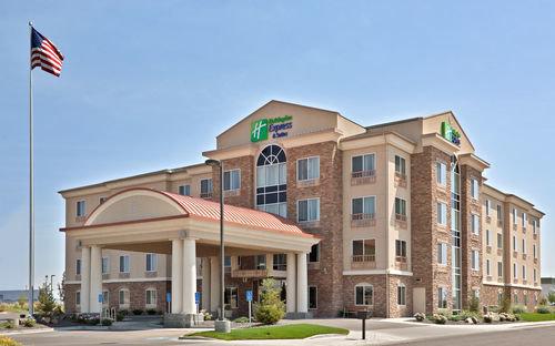 Holiday Inn Express & Suites Ontario, an IHG Hotel