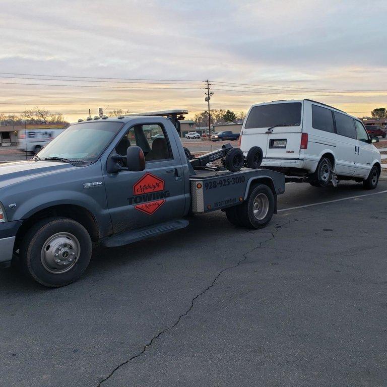 Midnight Towing & Recovery