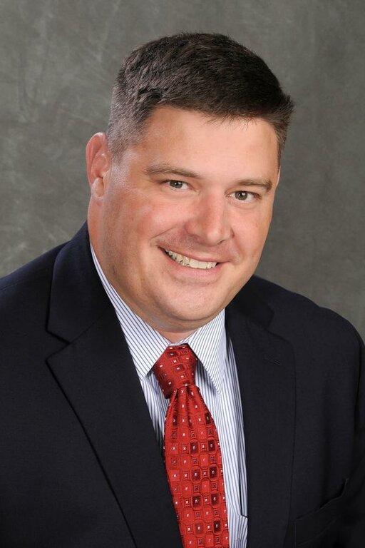 Edward Jones-Financial Advisor: David P Jones, Cfpaams