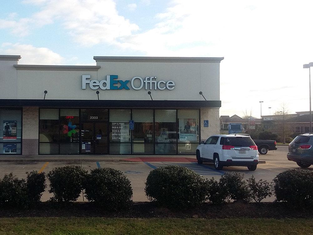 FedEx Office Print & Ship Center