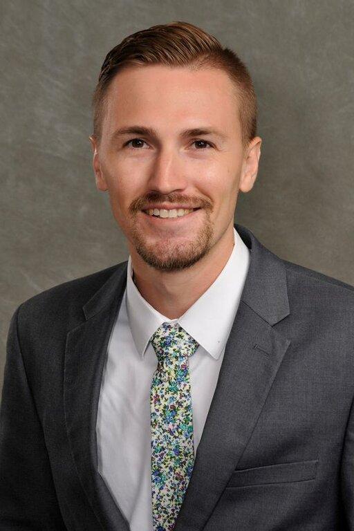 Edward Jones - Financial Advisor: Nicholas J Lensing