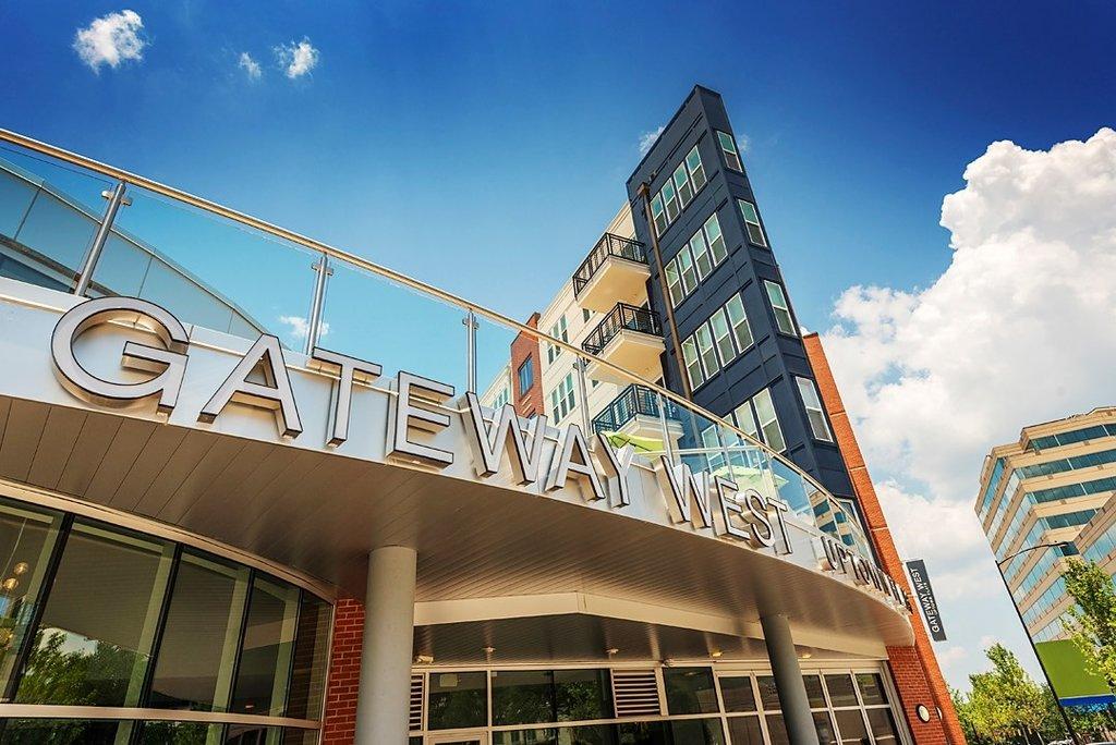 Gateway West Uptown Flats