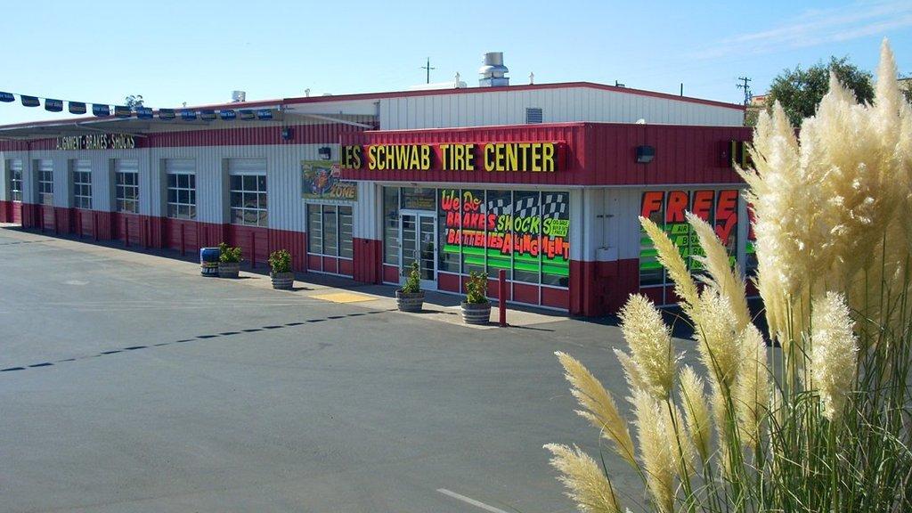 Les Schwab