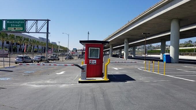 San Diego's Park Shuttle & Fly