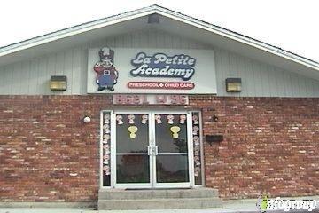 La Petite Academy