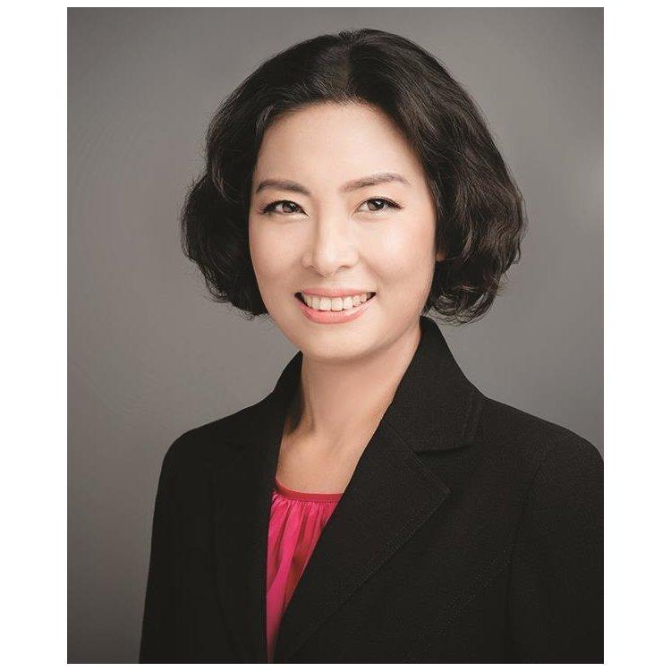 Linda Geng Desjardins Insurance Agent