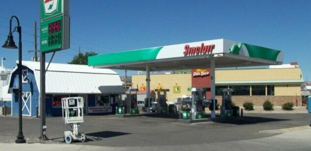 Sinclair Gas Station