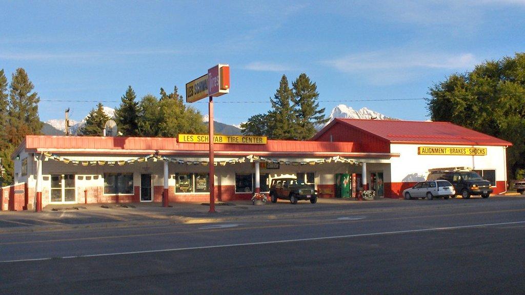 Les Schwab Tire Center