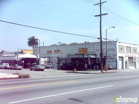 Chicho's Auto Center