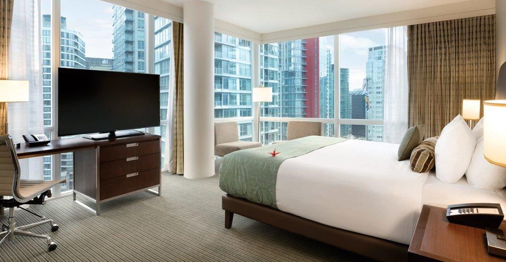 Coast Coal Harbour Vancouver Hotel by APA