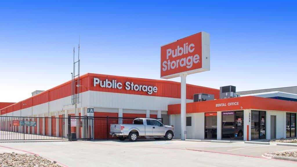 Public Storage