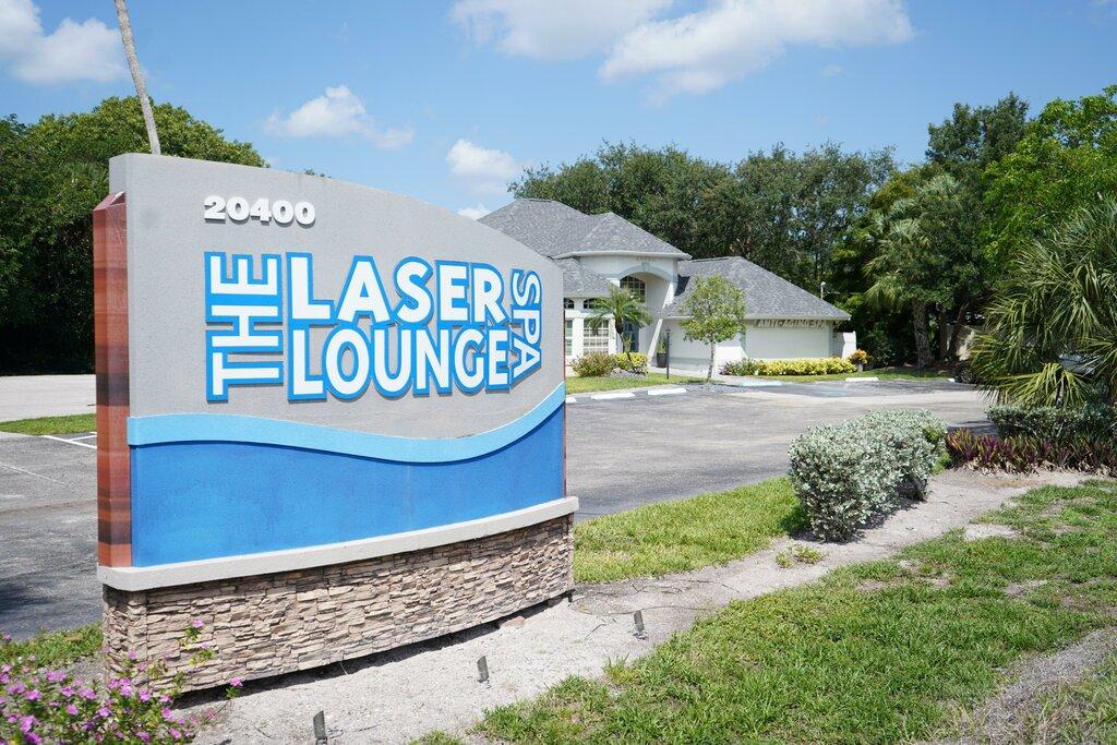 The Laser Lounge Spa Estero