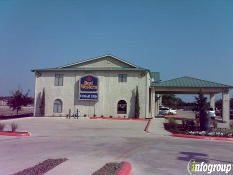 Best Western Cedar Inn