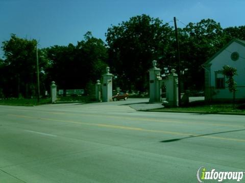 Oakridge Glen Oaks Cemetery Inc