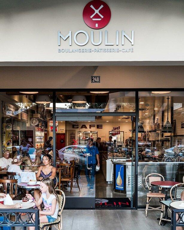 MOULIN