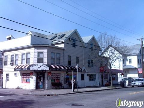 Highland Smoke Shop