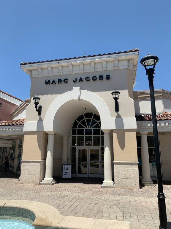 Marc Jacobs - Orlando International Premium Outlets