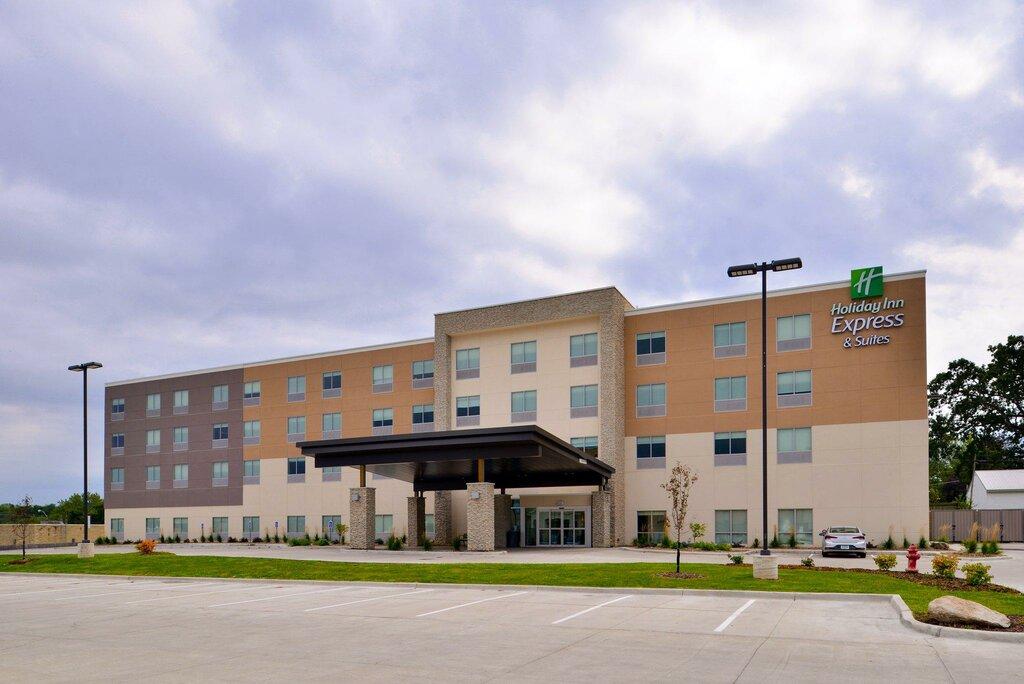 Holiday Inn Express & Suites Ottumwa, an IHG Hotel