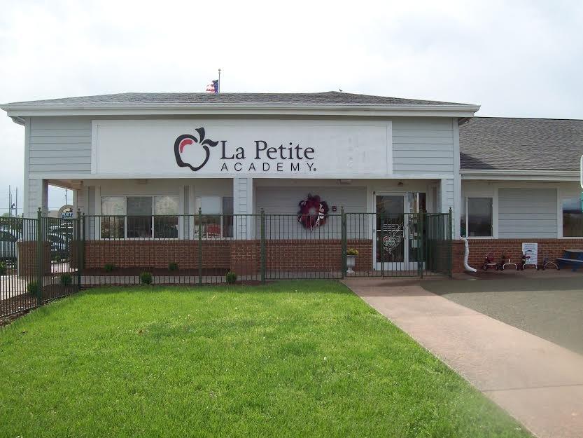 La Petite Academy