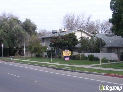 Las Flores Apartments