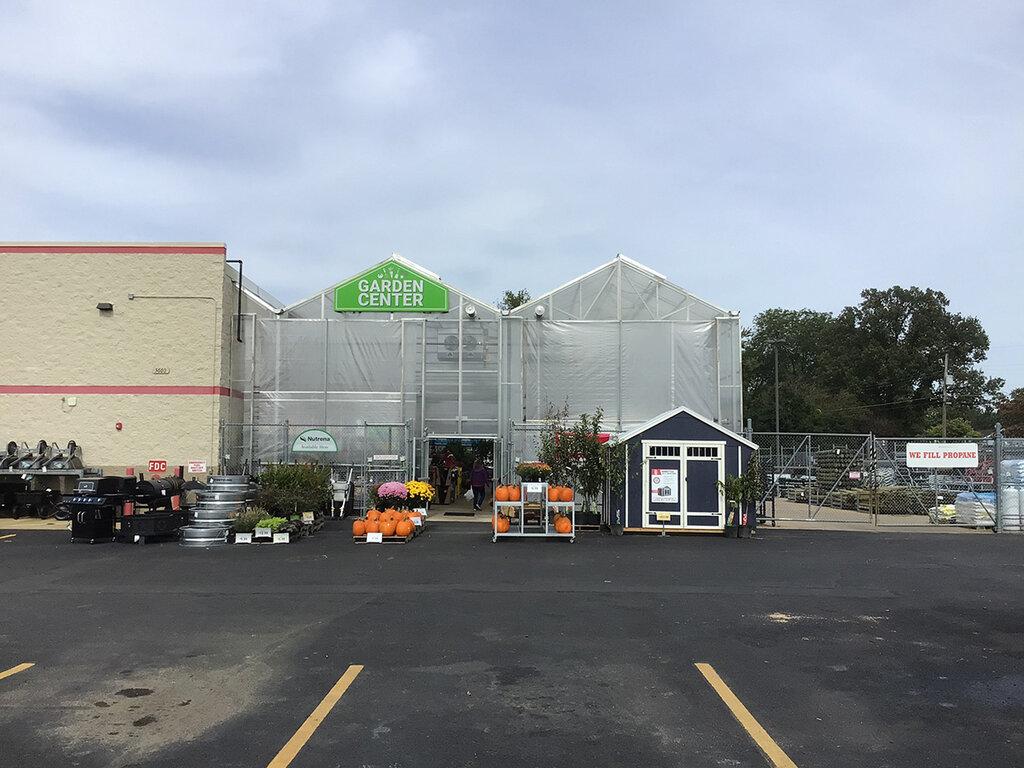 Garden Center at Tractor Supply