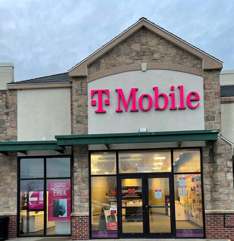 Metro by T-Mobile Authorized Retailer