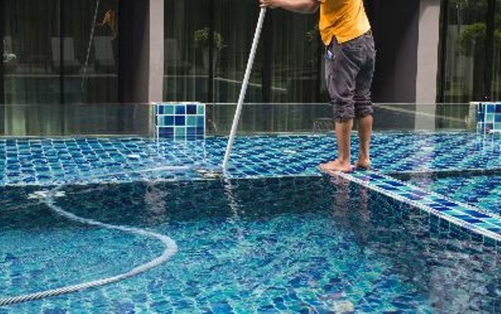 AAA Pool Cleaning Service