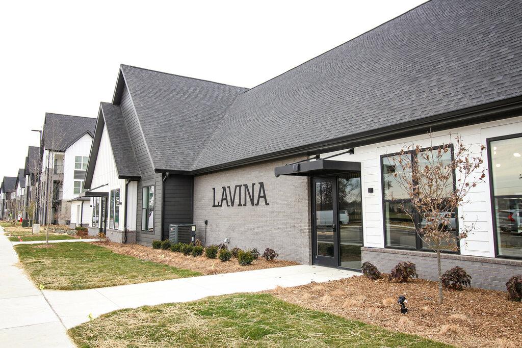 Lavina Apartments