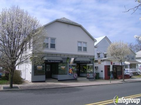 Four Seasons Flower & Gift Shop