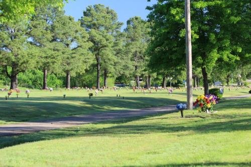 Woodlawn Memorial Park