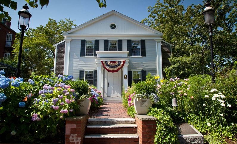 Jared Coffin House