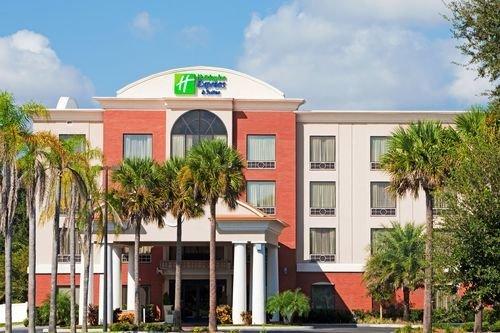 Holiday Inn Express & Suites Bartow, an IHG Hotel