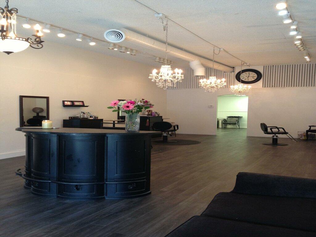 Charmed Salon-Roseville, Sacramento CA