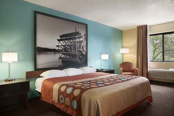 Travelodge By Wyndham Peoria