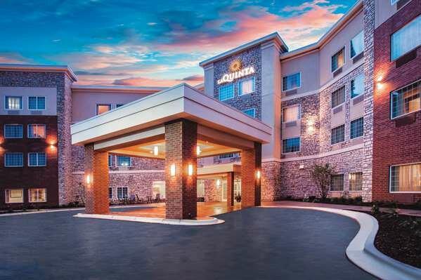 La Quinta Inn & Suites By Wyndham St. Paul-Woodbury