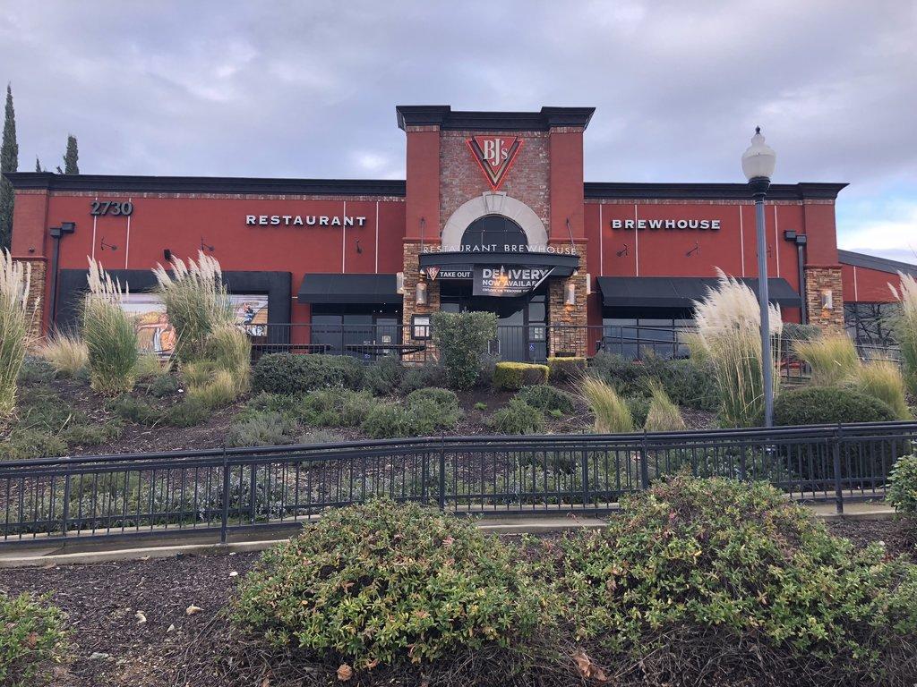 BJ's Restaurant & Brewhouse